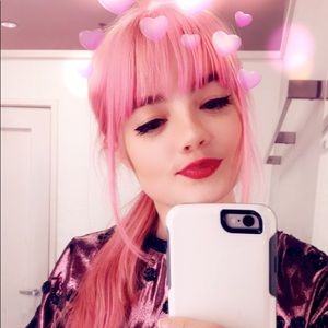 Meet your Posher, Alexandra